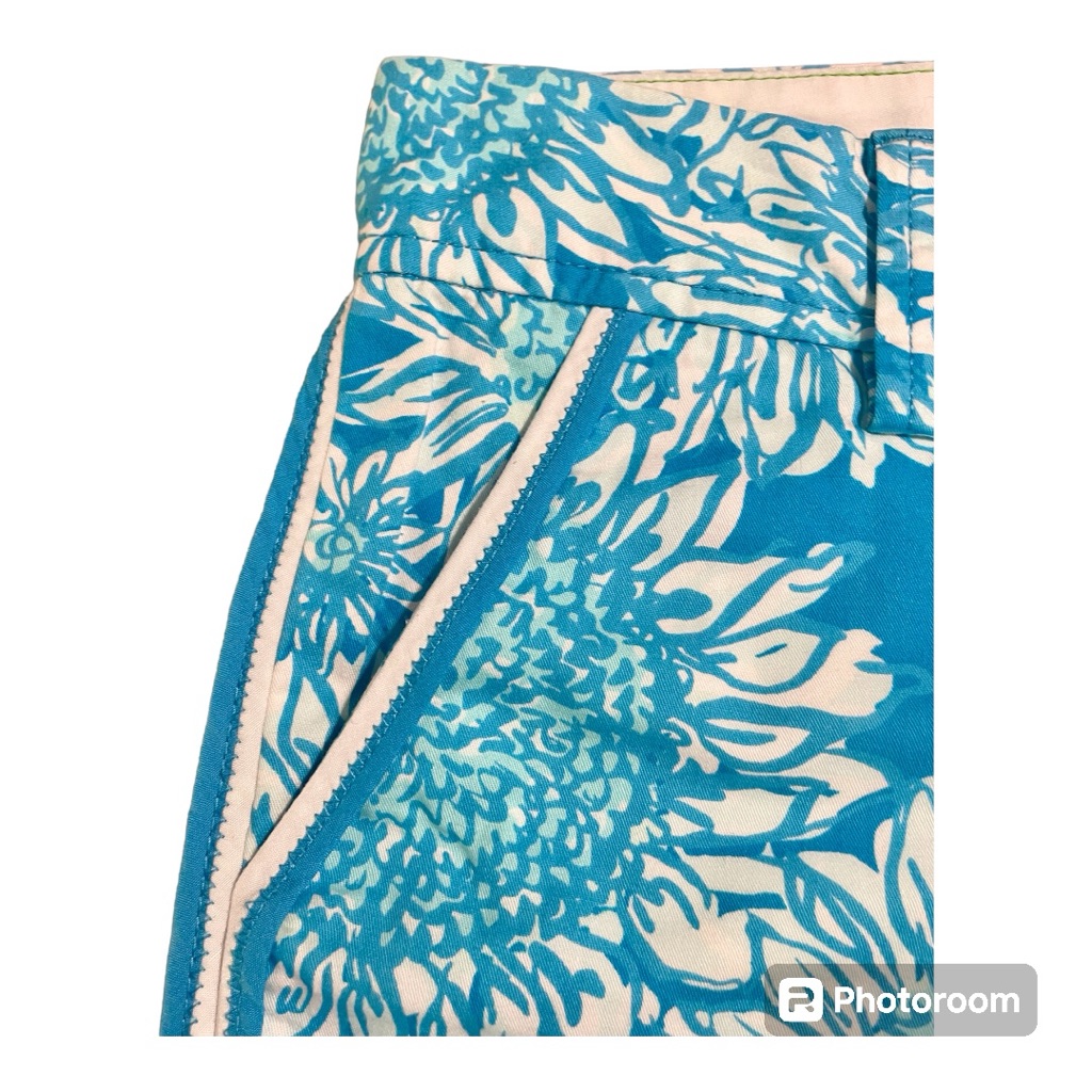 Lilly Pulitzer - The Callahan Short/Size 2 - Shades Of Blue W/Pretty Details Euc